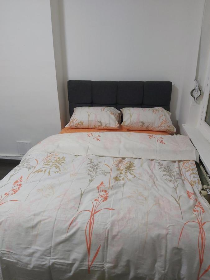 Sint-Pieters Station Rooms Гент Екстериор снимка